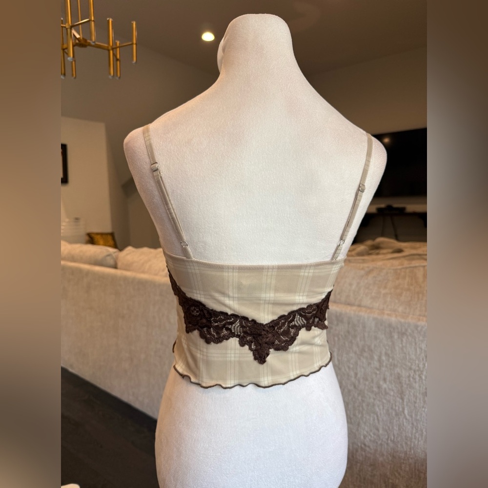 Tiger Mist Cream and Brown Lace Tank Top - Picture 2 of 3
